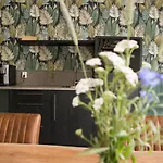 Bed & Breakfast De Nieuwenhof 'de Tuinkamer'