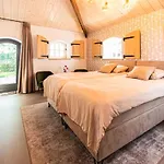 De Nieuwenhof 'de Tuinkamer' Nocleg ze śniadaniem 3*