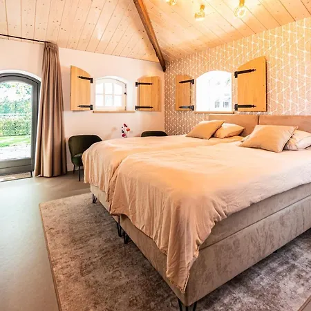 De Nieuwenhof 'de Tuinkamer' ベッド・アンド・ブレックファスト *